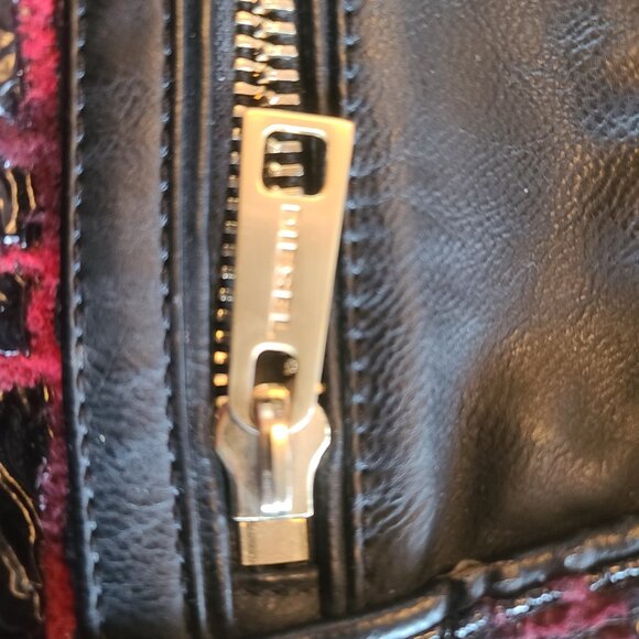 Diesel Women's Black & Red Shoulder Bag - Picture 11 of 13